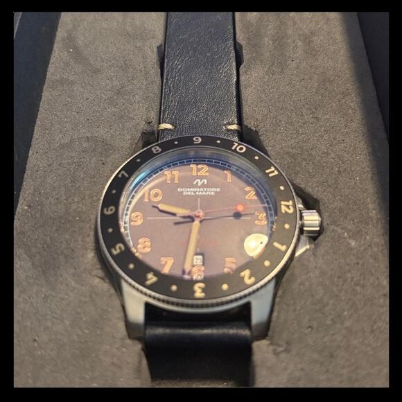 Source Unknown Other - Unbranded Men's Black and Navy Watch